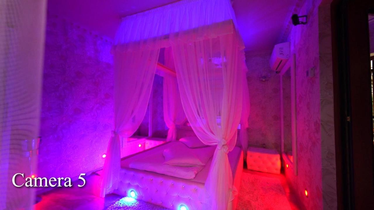 Anadi Boutique Only Adult 2* Brasov