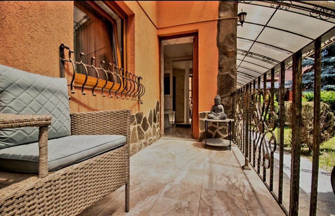 Anadi Boutique Only Adult Braşov