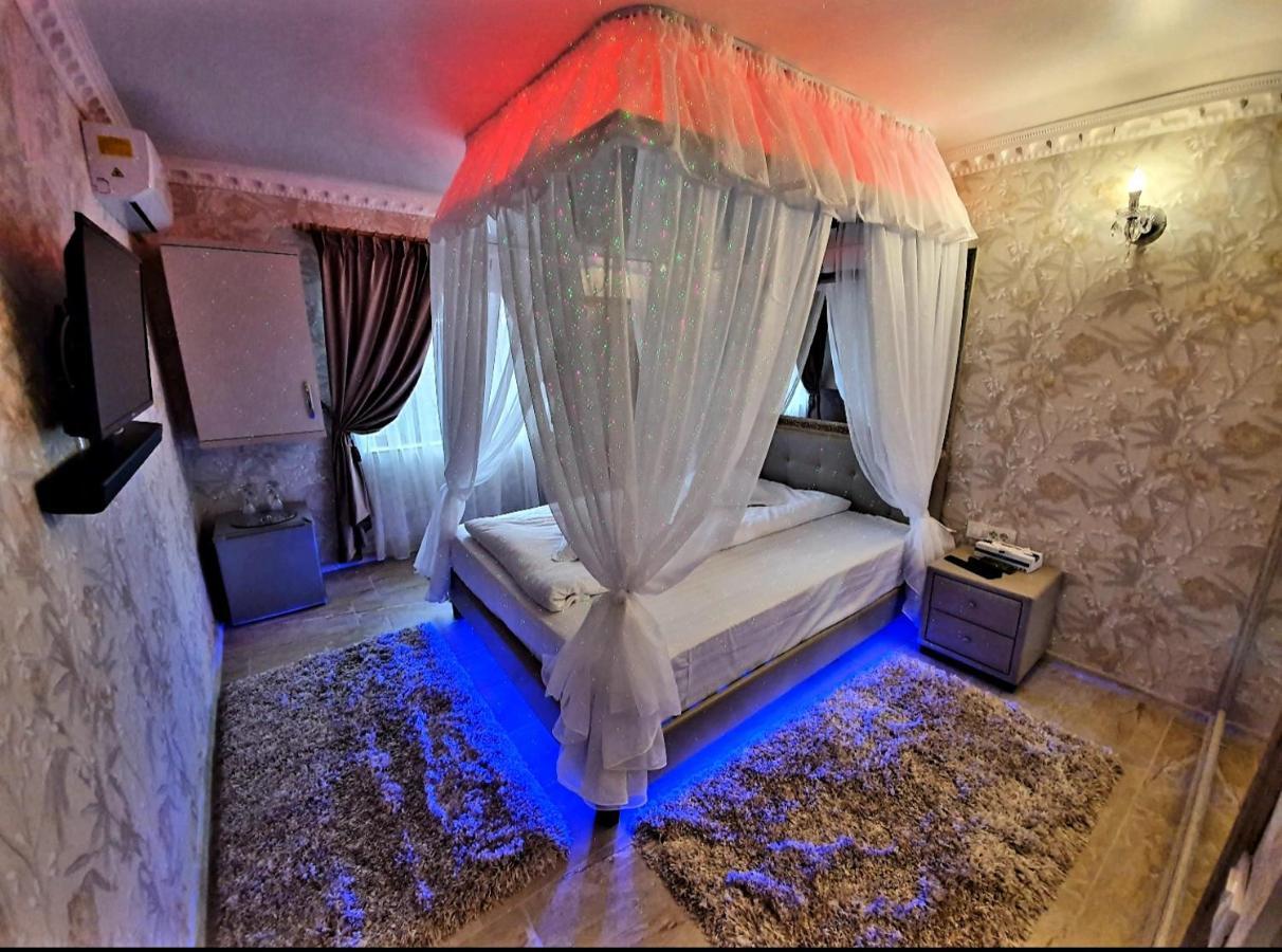 Anadi Boutique Only Adult 情趣飯店 Braşov
