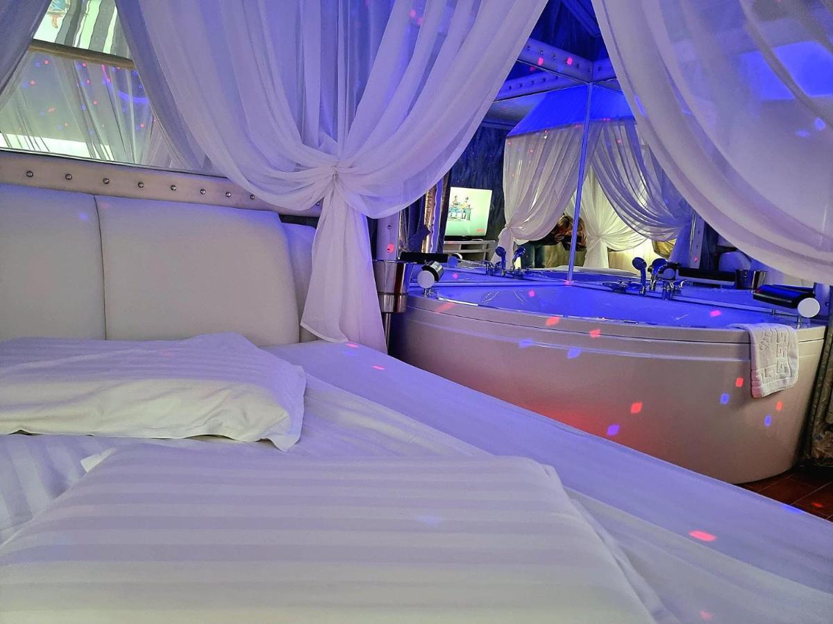 Anadi Boutique Love hôtel