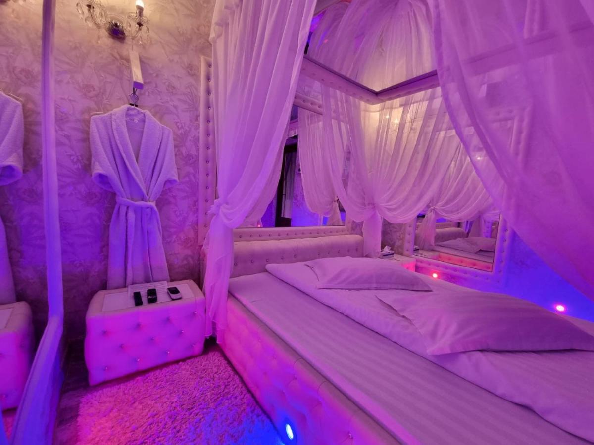 Anadi Boutique Only Adult 情趣飯店 Braşov