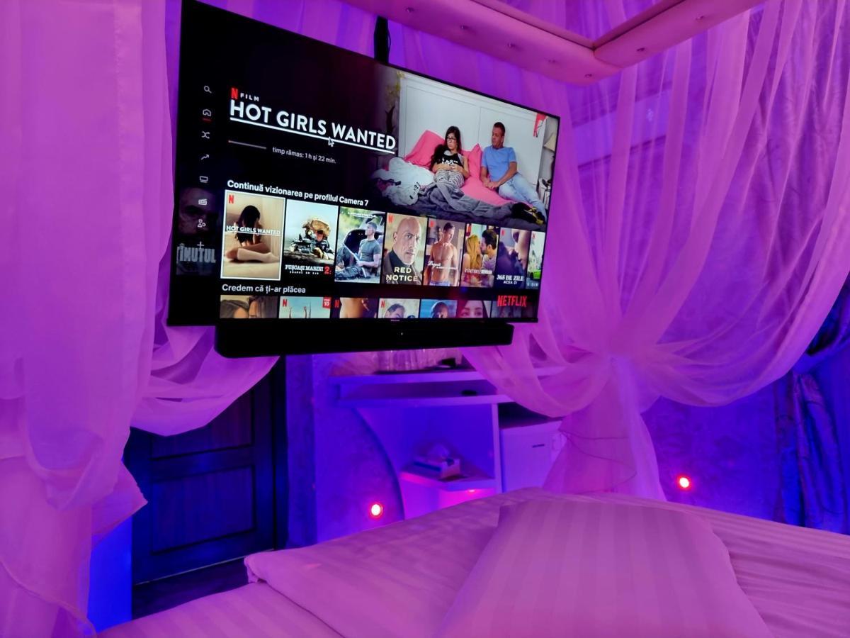 Anadi Boutique Only Adult